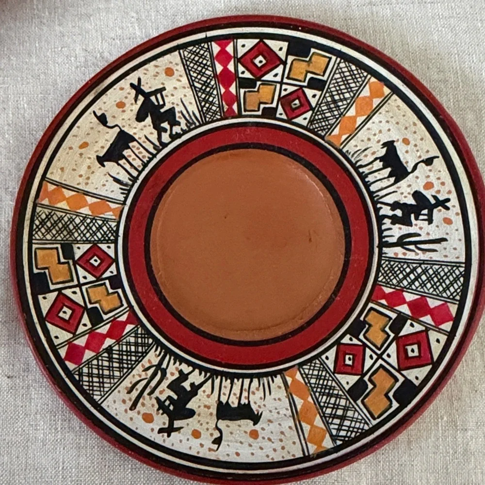 Peruvian cup and saucer. Inca Pottery
